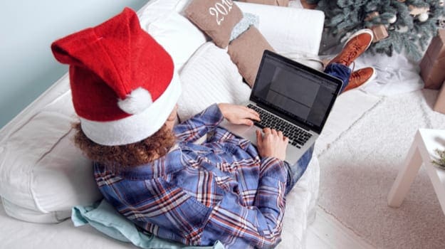 5 Advantages of Looking for a New Job Over the Holidays | BioSpace